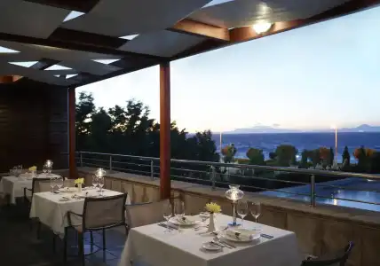 Elite Suites by Rhodes Bay - 32
