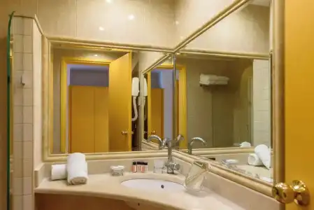 Zeuss Palm Beach - 8