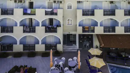 Vossos Apartments - 9