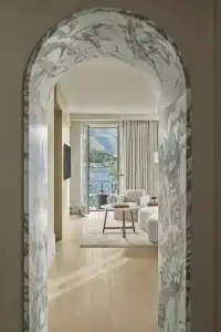 The Lake Como EDITION - 20
