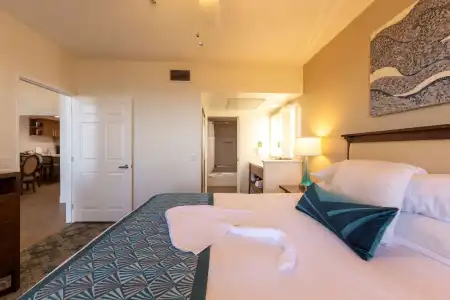Grand Pacific Palisades - 6