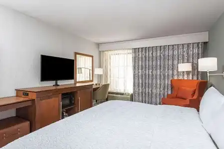Hampton Inn & Suites Florence Center - 44