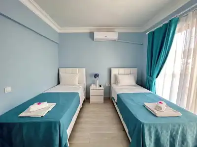 Marquis Blue - 3