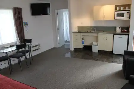 Riverview Motel - 3