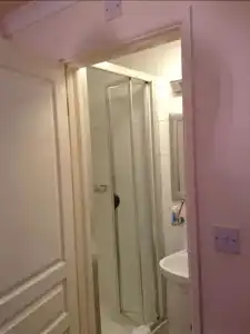 Acorn Guest House - 8