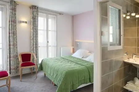 Le Dauphin - 3