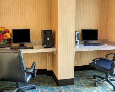 Quality Inn North - 5