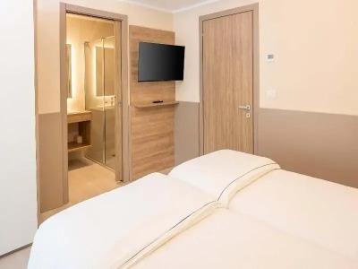 Piccolo Paradiso - 158