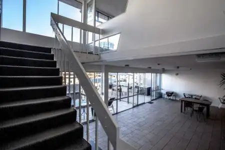 Ridge Apartment - 9