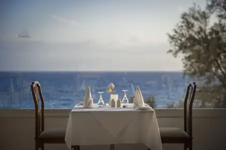 Grecian Sands - 33