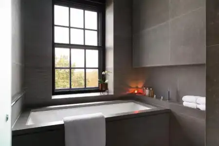 Grosvenor House Suites - 63