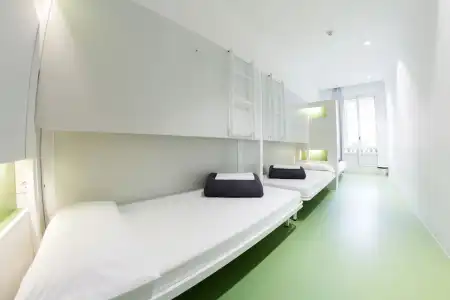 Sant Jordi Hostels Rock Palace - 4