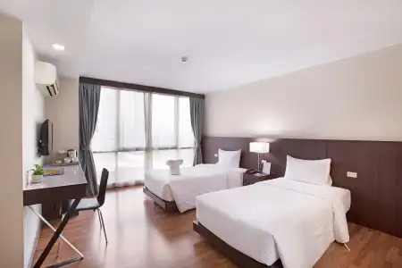 Mida Ngamwongwan - 2