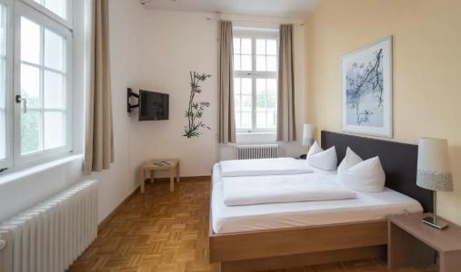 WHLIVING - Apartments & Studios - 31