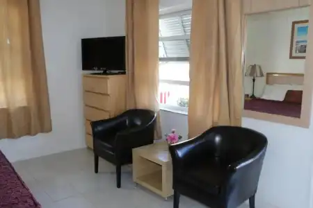 Luxury Home Villa D' Amore Southern Florida Paradise Sleeps 10 5 Bedroom Villa by RedAwning - 55