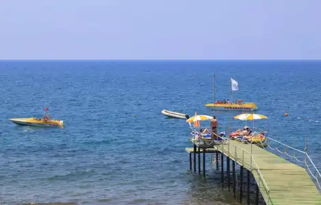 Eva Beach - 11