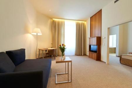 HiLight Suites - 149