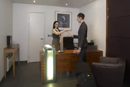 Marlin Apartments Canary Wharf - 17