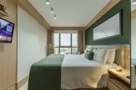 Cullinan Hplus Premium - 208