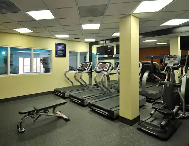 Hampton Inn & Suites by Hilton Calgary-Airport - 23