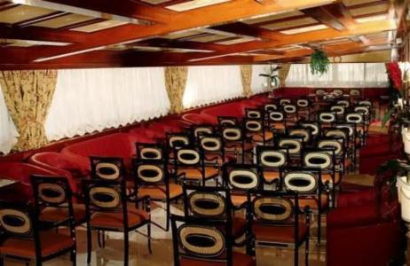 Champagne Palace - 23