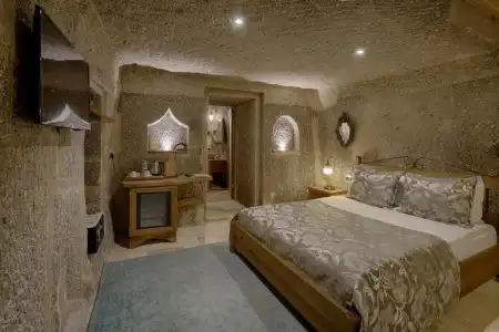 Hera Cave Suites - 79