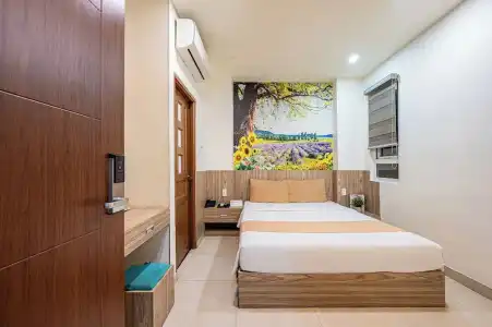 RedDoorz Plus near Le Quang Dinh Street - 21