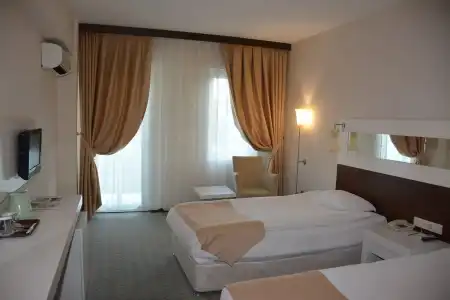 Tripolis - 5