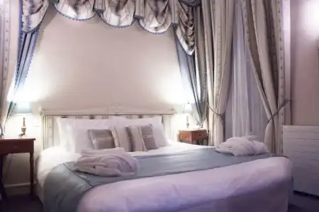 Hôtel Riquet - 108