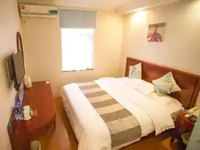 Greentree Inn Shanghai Pudong Airport Chuansha Express - 4