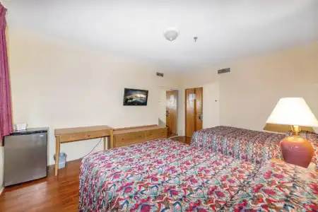 Ocean Beach Suites - 1