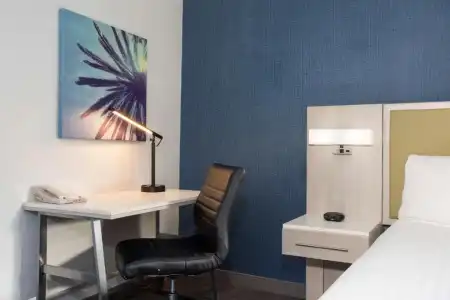 SureStay by Best Western Santa Monica - 84