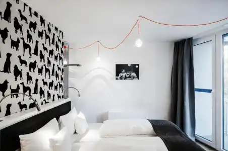 V-Hotel - 29
