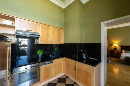 Louisa's Place - 182