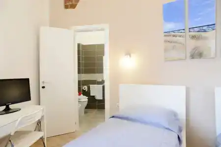 Vic' Street B&B - 18