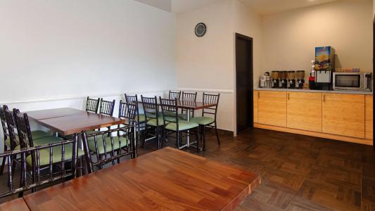 Best Western Plus Glendale - 16