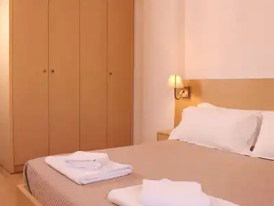 Oda Tirana - 116