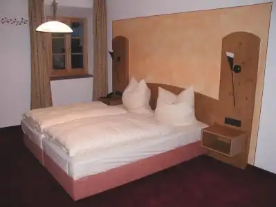 Alte Post - 4