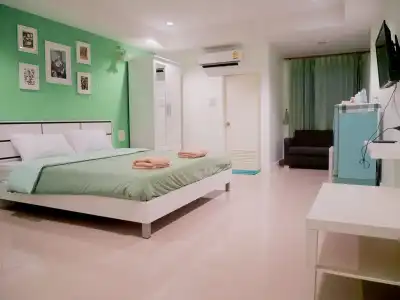 UJ Apartment - 1