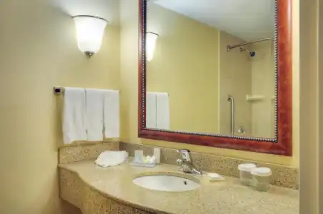 Hilton Garden Inn Toronto/Burlington - 55