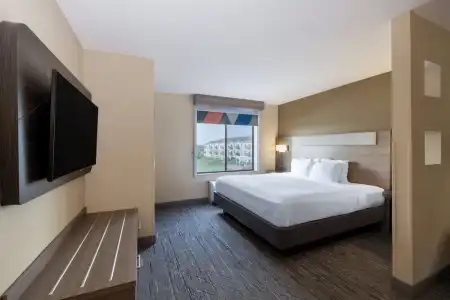 Holiday Inn Express Rochester South - Mayo Area by IHG - 35