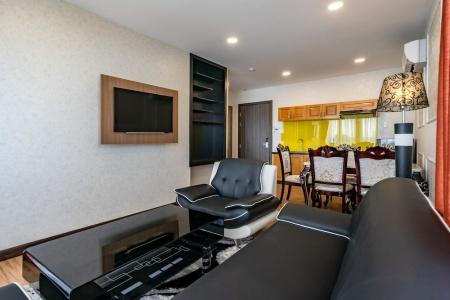 Emerald Central - 225