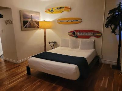 Desert Hills Motel - 62