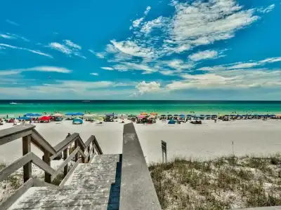Majestic Sun Beach Resort by Panhandle Getaways - 14
