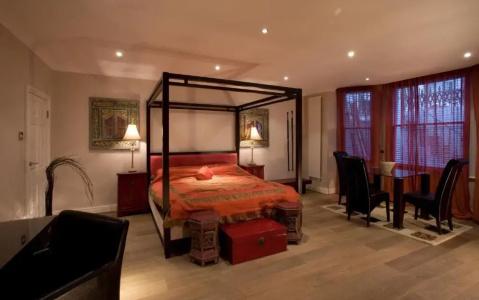 Twenty Nevern Square - 178
