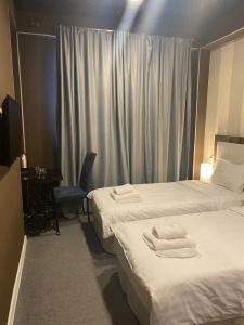 Apart West - 45