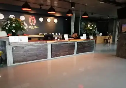 Maneetel Krabi Beachfront - 1