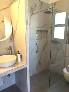 Lagoon View Apartments - Adults Only - 103