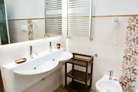 Lh Royal Suites - 81
