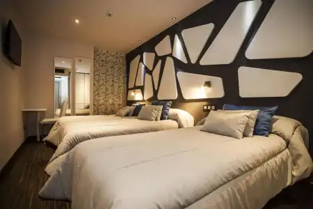 Hostal Barcelona - 38